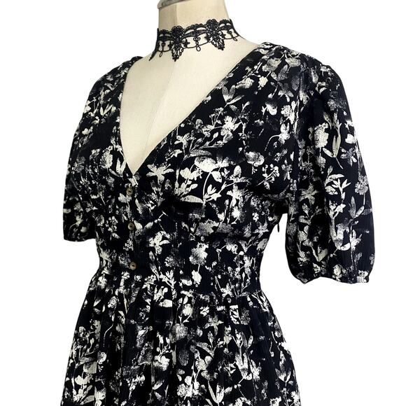 Distubia Floral Print Puff Sleeve Gothic Emo Alt Midi Dress - Picture 7 of 12